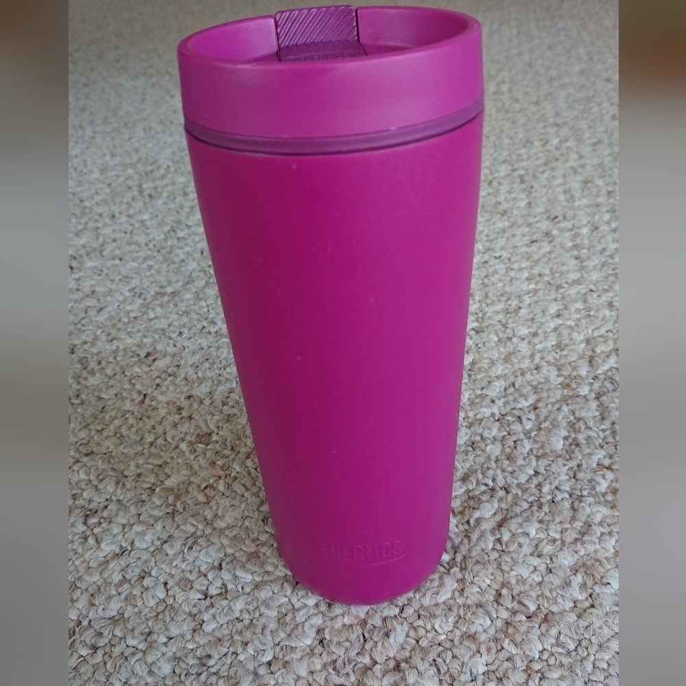 Thermos Stainless Steel 18oz Travel Tumbler in magenta